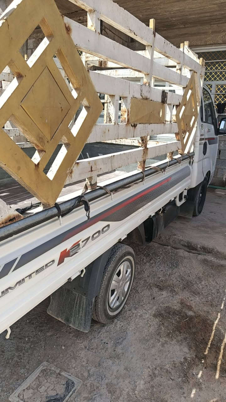 🚛 للبيع كيا بونكو 2020 – الشكل الجديد

✅ موديل 2020
✅ كير ومحرك كفاله
✅ تحكم على الستيرن
✅ مرايا جانبية كهربائية
✅ دشبول نفخ الشكل الجديد
✅ رقم بغداد
✅ السيارة مكفولة من الضربة، والشاصي، والطخة
📍 الموقع: ديالى
💰 السعر: 133 وبيه مجال للشراي

السيارة نظيفة وجاهزة الأستفسار 
التواصل على ‏‪***********‬‏
