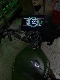 دراجه موديل 26محرك 250نتبه ربع يعني تسارع بيها مو طبيعي مكاني واسط صوي...