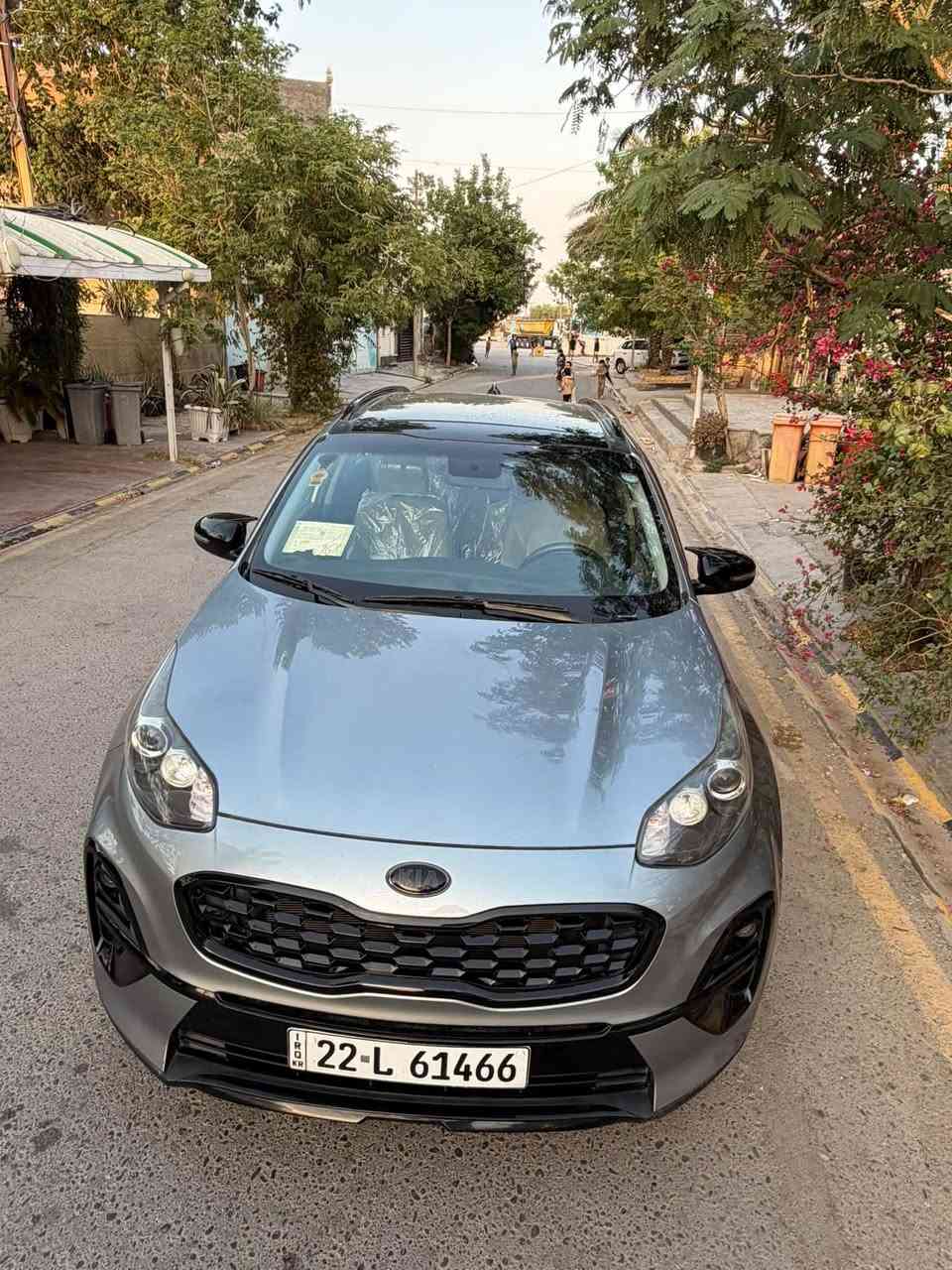 اللهم صل على محمد وأل محمد
كيا سبورتج موديل 2021 خليجي 
لون مد نايت مميز بلاك ادشن
ماشيه 100 الف كيلو 
رقم اربيل الجديد
جديدة جديدة على ايدي  ترايهه زيرو 

كفالة من الصبغ والتبديل 💯
بيهه طخة دراجة بسيطه ترجع بي دي ار 
نص مواصفات 
بانوراما
شاشة اصل
تحكم استيرن جهتين
تبريد قطعتين 
حساس خلفي

السيارة ما شاء الله عروس بلعافيه علياخذهه 
سعر 187$ مجالهه بسيط 
مكان بغداد/ حسينية المعامل
***********
