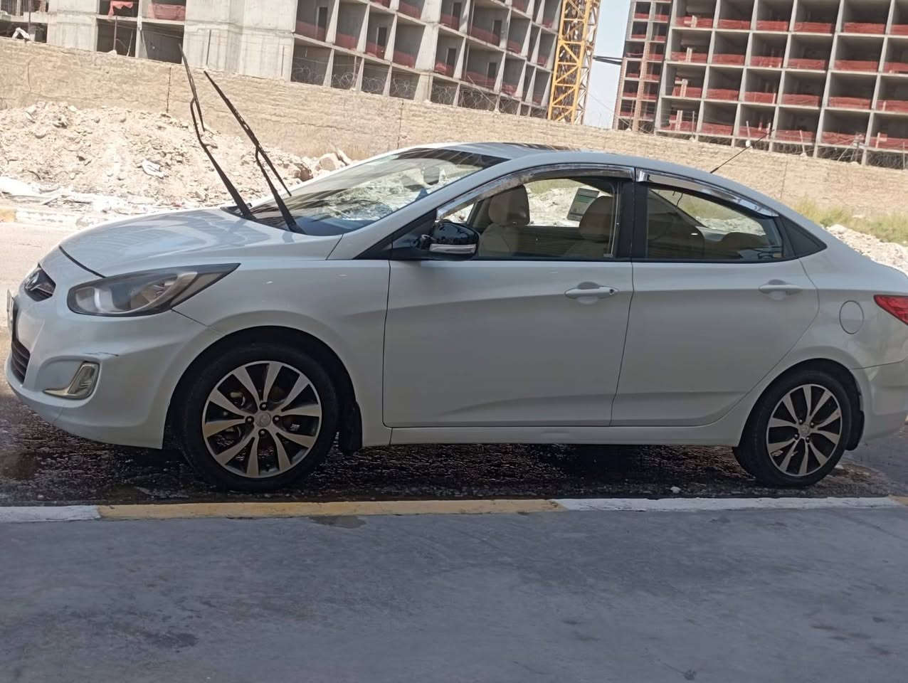 السلام عليكم
هونداي اكسنت خليجي الموديل 2014 بسمنة

فول مواصفات الشراي يتصل غير متواجد على النت المكان بغداد (***********)

السونار مرفق مع الصور
