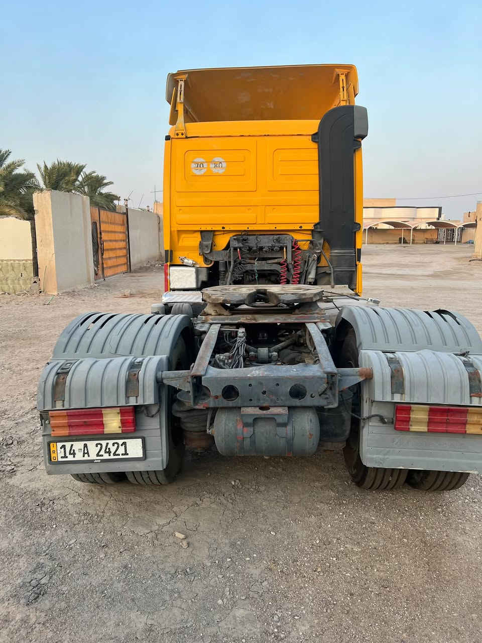 السلام عليكم 
من رخصه مدير الكروب سياره اكتروز رأس تريله مديل 2002
سياره رقم بصره بسمي مديله (كير كهربائي )سياره شرط الفحص تفحص او تاخذ من كلشي 
السعر 150 وبيه مجال 
الرقم للاستفسار والاتصال 
***********
