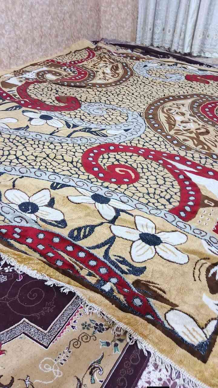 السلام عليكم زوالي ما مستعملات سعر مناسب جو السوق اتصل على رقم ***********ص

نص مكتوب في الصور:
- اربع بسته