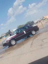 اوميگا ١٩٩٣ • ٢٫٠ لتر • رقم انگليزي