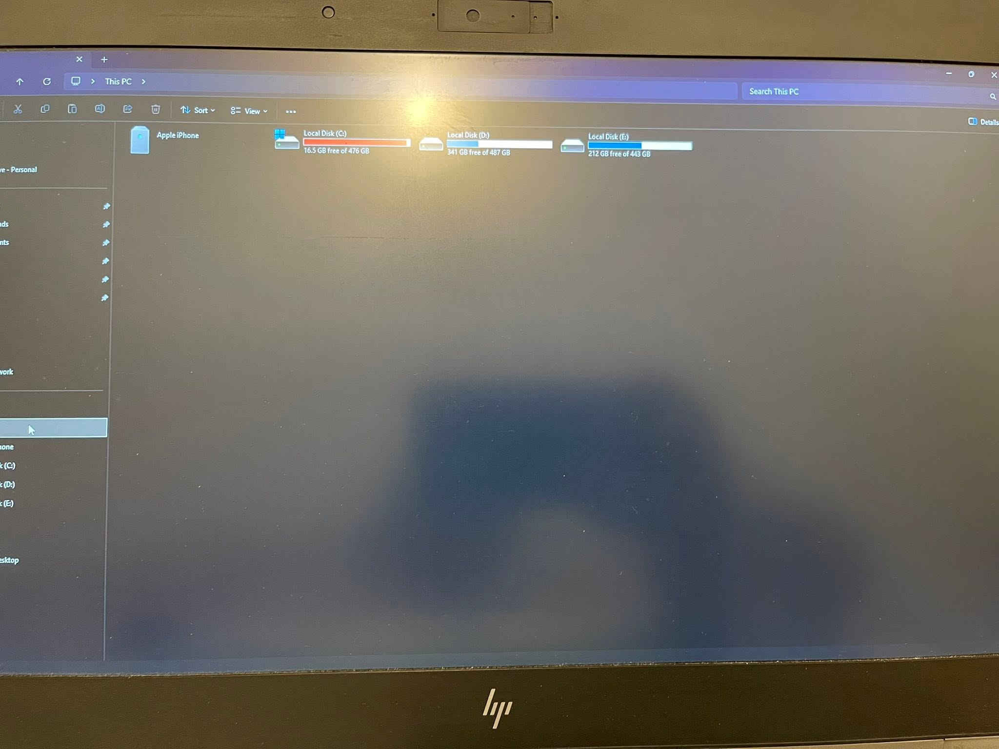 للبيع hp z book
i7 8th 
Gpu p2000 4g
Ram 32g
Ssd 512
Hdd 1t
بيها طكع بالشاشة مماثرة على الاستخدام 
مكان بغداد دورة 
*********** 
525الف

نص مكتوب في الصور:
- 16.5 GB free of 476 GB 341 GB free of 487 GB 212 GB free of 445 GB Run new task Performance CPU 3% 4.09 GHz Memory 8.4/31.8 GB (26%) Disk 0 (D: E:) HDD (SATA) 0% Disk 1 (C:) SSD (NVMe) 0% Ethernet Ethernet 2 S: 0 R: 0 Kbps Wi-Fi Wi-Fi S: 0 R: 0 Kbps GPU 0 Intel(R) UHD Graphics 630 0% GPU 1 NVIDIA Quadro P2000 0% (45 °C) GPU Intel(R) UHD Graphics 630 3D 0% Copy 0% Video Decode 0% Video Processing 0% Shared GPU memory usage 15.9 GB Utilization 0% Shared GPU memory 0.2/15.9 GB Driver version: 31.0.101.2111 Driver date: 7/19/2022 DirectX version: 12 (FL 12.1) Physical location: PCI bus 0, device 2, functi... GPU Memory 0.2/15.9 GB