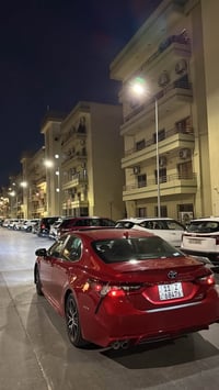 كامري موديل 2024 فئه se  ماشيه 30,000  حادثهه بنيد ودعاميه  البنيد مبد...