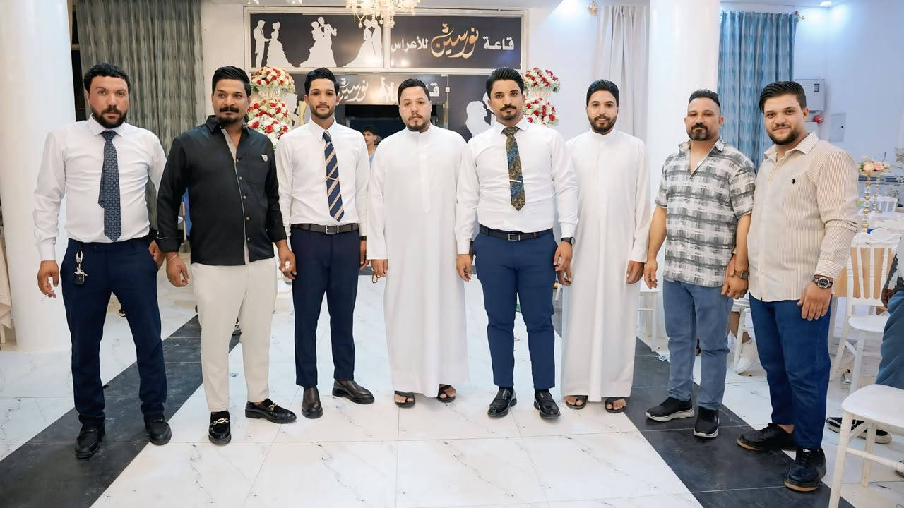 ريحة الياس وحنّة العرسان، وهلاهل تلف المكان. من تصوير أسوار ميديا للحظات حنة الغوالي، ربي يجعل أيامهم كلها سعادة."
​#تصويري #مصور_مناسبات #خطوبة #فوتوغرافي #لحظات_لا_تنسى #مصورين #عدسة_تصوير #حفل_حنه #ألف_مبروك #عرسان #Babil #IraqiPhotographers. 

للحجز والاستفسار الاتصال على الارقام التالية 
 *********** 
:***********
