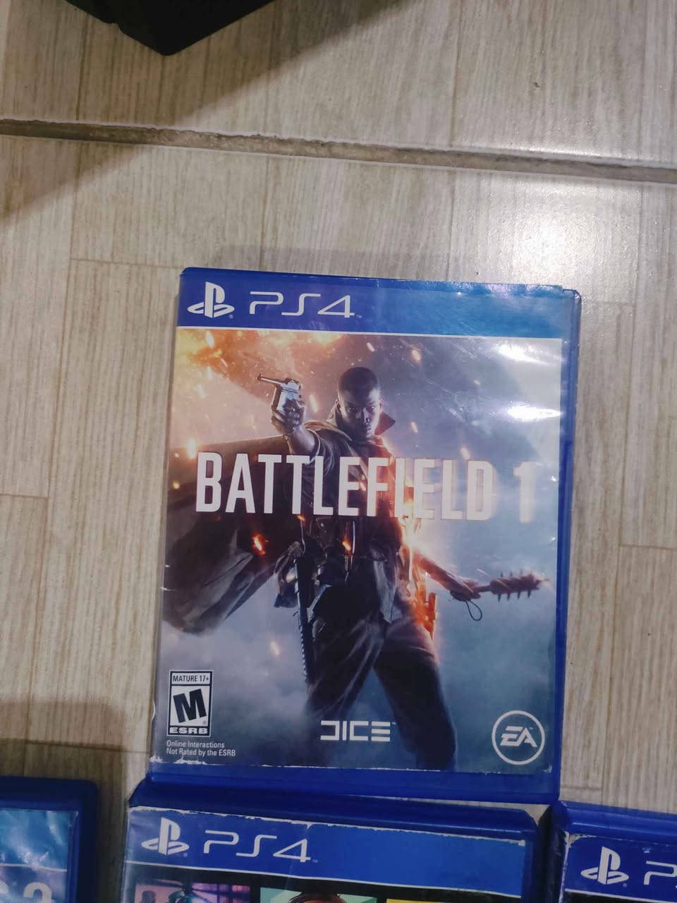 سلام عليكم playstation 4 pro للبيع نضيف ذاكره واحد تيره مع 5 جوستكات وسبع أقراص مع قاعدة بلي تبريد وشاحنه يدات سعره 420 الف وبي مجال للتواصل على هذا الرقم *********** واتس أربيل, العراق
