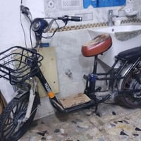 دراجة شحن • بدون بطاريات • نظيفة