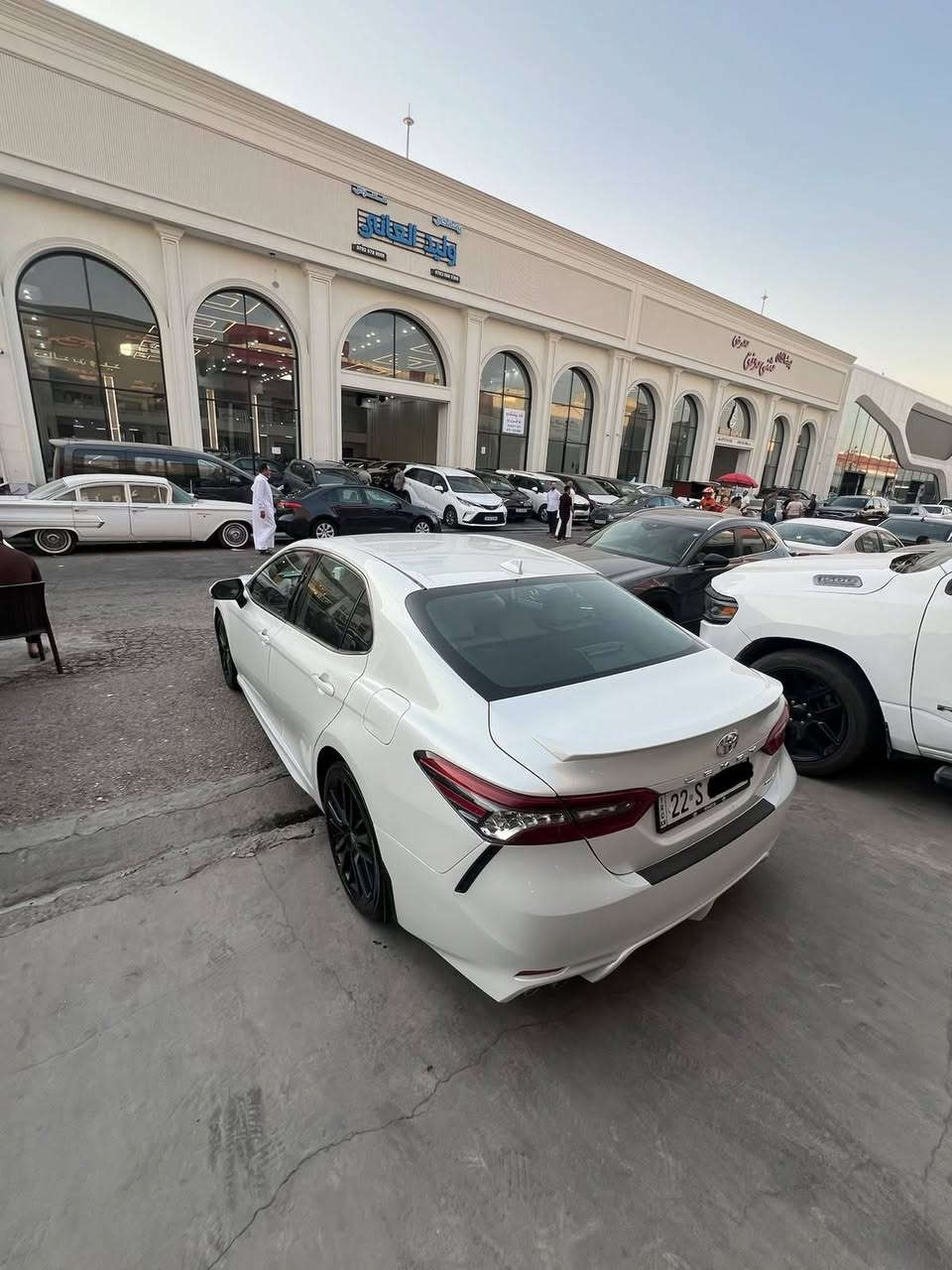 ملاحظه. يوجد جميع انواع السيارات حسب الطلب
 

🚘🔥 تويوتا كامري XSE 2024 للبيع 🔥🚘

🎨 جاملغ + باب صبغ

📍 السيارة مرتبة ونظيفة

🔹 المواصفات:

• محرك 2.5L بنزين

• 4 سلندر

• قوة 205 حصان

• قير أوتوماتيك

• دفع رباعي AWD

• فئة XSE الرياضية

• جنوط رياضية

• مقاعد رياضية

• شاشة وسطية

• كاميرا خلفية

• تشغيل زر

• دخول ذكي

• مثبت سرعة

• تحكم بالمقود

• مكيف أوتوماتيك

• إضاءة LED

• أنظمة Toyota Safety Sense

• نظام تحذير الاصطدام

• فرملة طوارئ

• تحذير الخروج عن المسار

• مثبت سرعة متكيف

• مراقبة النقطة العمياء

• حساسات أمان متعددة

• إيرباغات أمامية وجانبية وستائرية

🔥 كامري XSE AWD — فئة رياضية ومواصفات كامله

💵 السعر 215 وبيه مجال 

اتصال. ***********
واتساب. ***********
