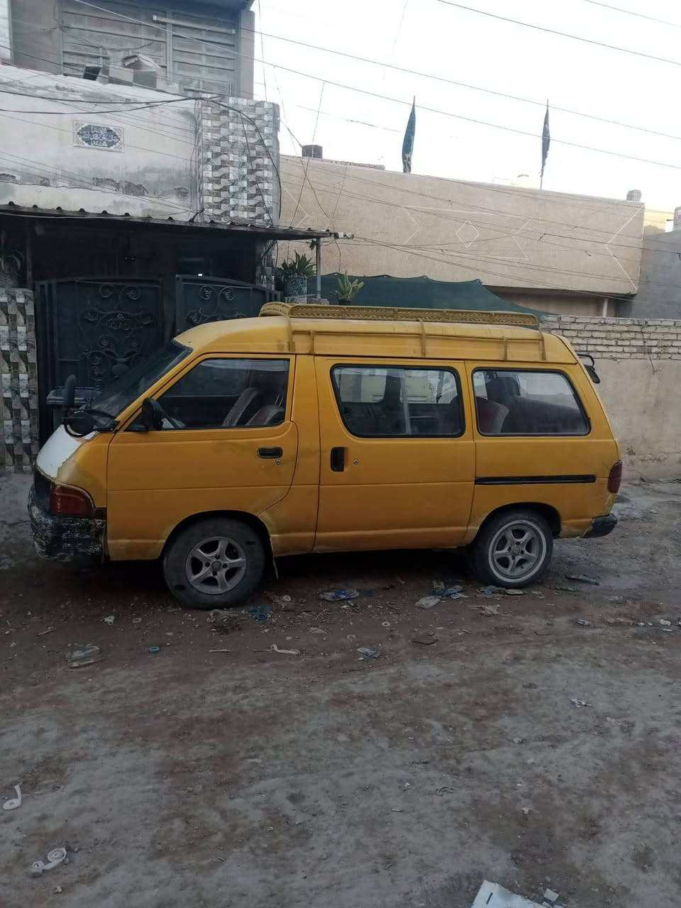 تويوتا فارة تاون ايس موديل 1994 محرك vvt ممتاز السياره بحاله جيدة السنويه بأسمي للبيع السعر 25 ورقه وبيها مجال للتواصل رقم واتساب واسياسيل ***********
