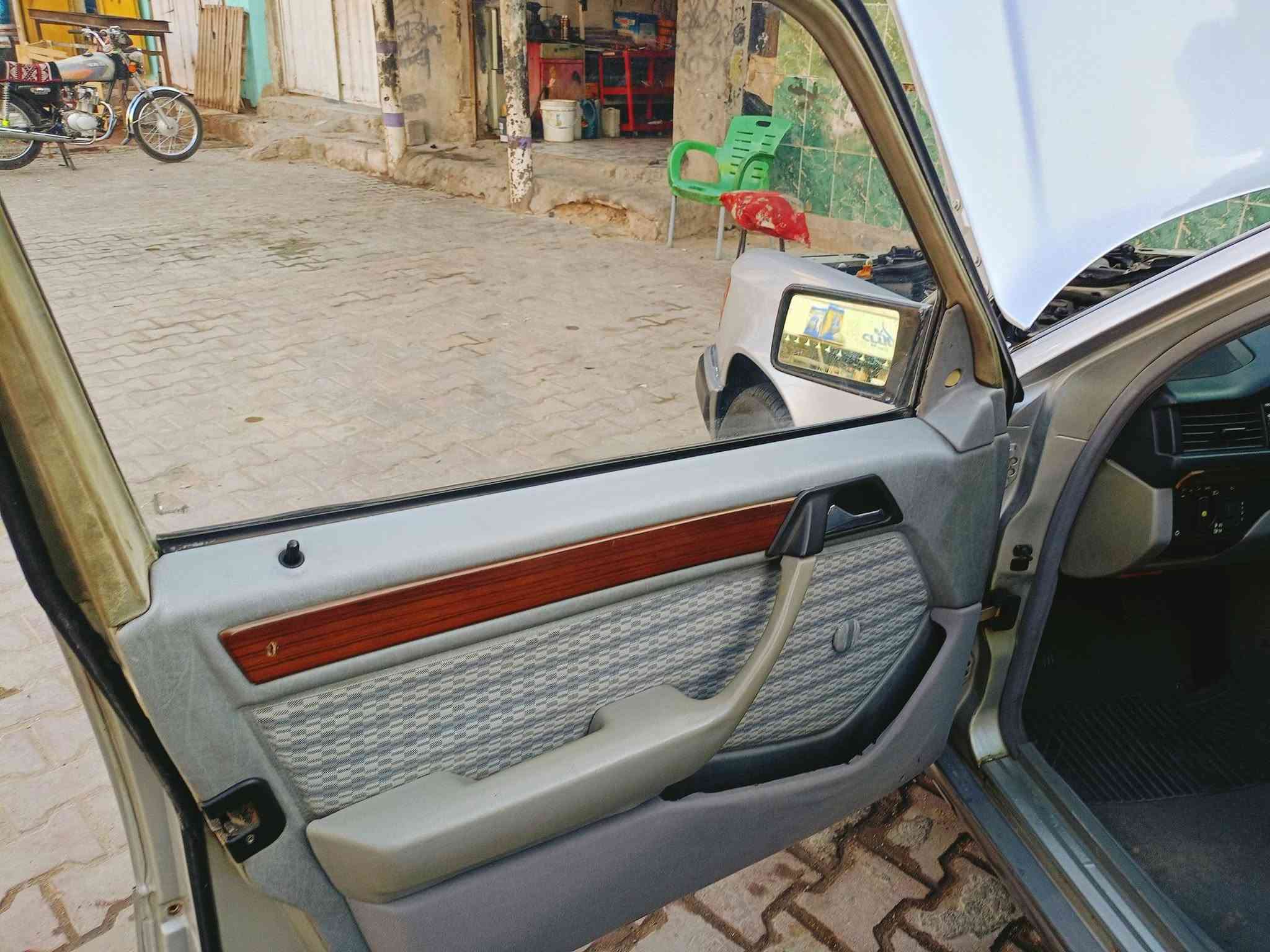 مرسيدس • ١٩٩١ • مكينة ٣٠٠٠
