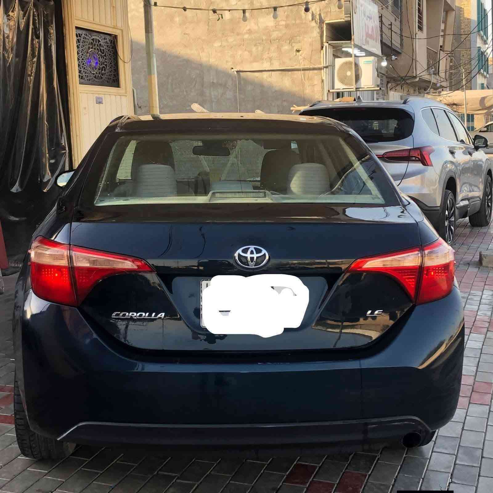 للبيع كورلا 2018 رقم بغداد دولي بأسمي كير محرك مكفولات تبريد ثلج شاشة لمس تحكم مقود جهتين  كامرة رادر انظمة قيادة السيارة حادثها بس بنيد بدون دواخل بس هنا صار بيها اربع مكانات صبغ  السعر 110 وبيها مجال مكان السيارة كربلاء حي الحسين ***********
