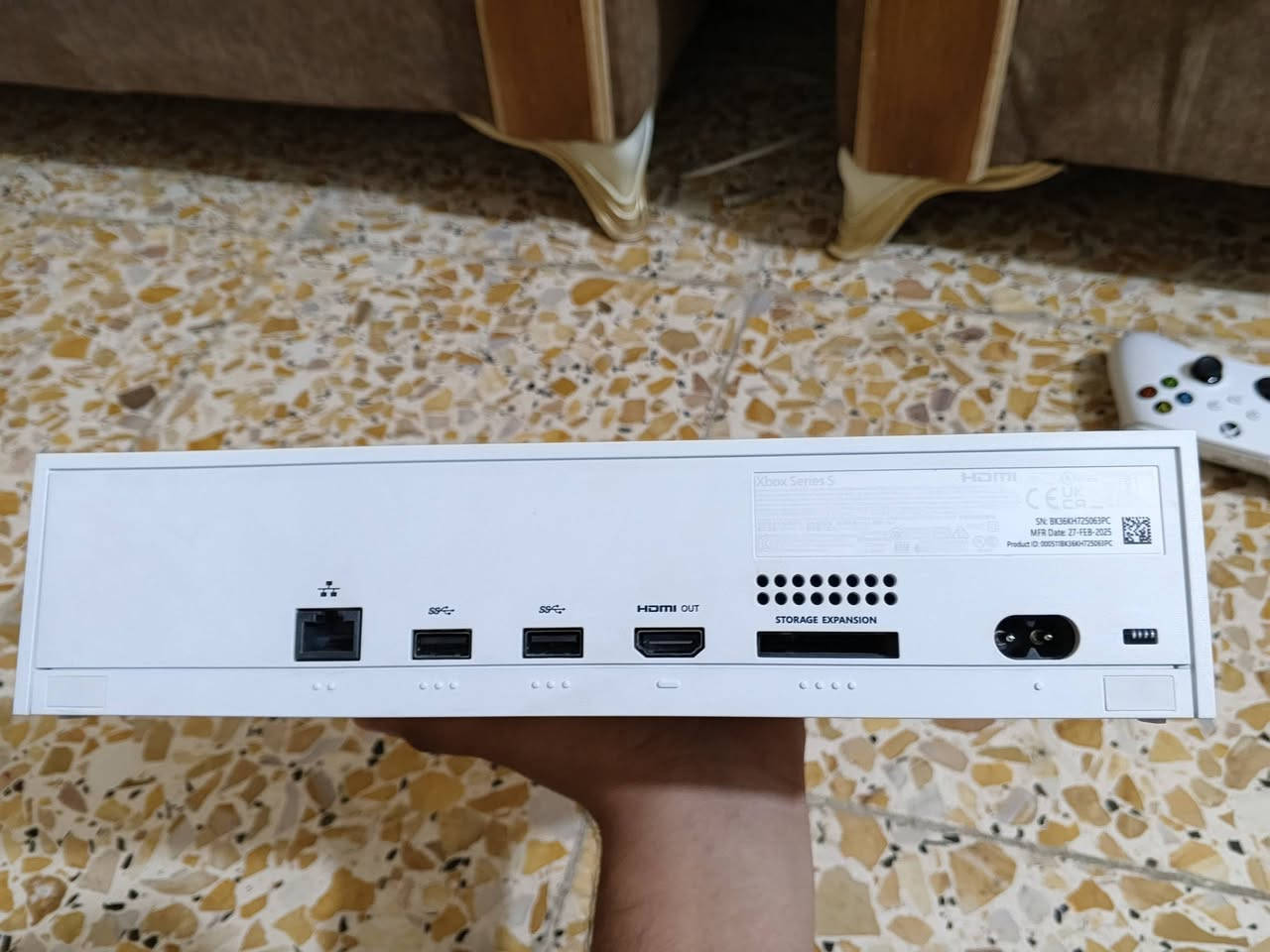 🎮 للبيع Xbox Series S بحالة ممتازة 🎮
أعرض للبيع جهاز Xbox Series S الأصلي، بحالة ممتازة جدًا، يعمل بكفاءة 100% بدون أي مشاكل أو أعطال.

المحتويات:

✅ جهاز Xbox Series S أصلي.
✅ يد تحكم أصلية.
✅ جميع الأسلاك الأصلية.
✅ الكارتونة الأصلية موجودة.
✅ جهاز ubs اوفلاين GP850VA
✅ الجهاز نظيف جدًا ومستخدم استخدامًا خفيفًا.
✅ تم عمل فورمات للجهاز، وجاهز للمشتري مباشرة.
❌ لا يحتوي على أي حساب أو اشتراك Game Pass.

💰 السعر: 500,000 دينار عراقي (قابل للتفاوض بالمعقول).
اصدار 2025 شهر الواحد
📩 للاستفسار أو التواصل،
الرقم: ***********
