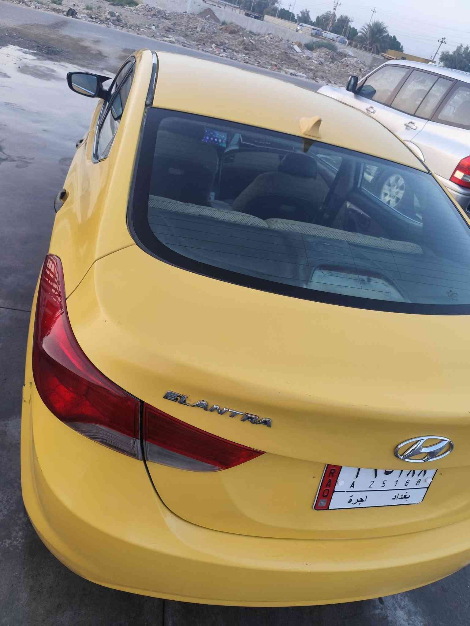 تنباع مقدمه والباقي قسط شهري
سياره جهازه علا الاخير سونار مرفق بلمنشور
شاشه 
كامره
اشاير بلمري
تحكم سترين
لايت زنون
كشافيات ثلجي
تبريد ثلج شرط علا سويج
***********
