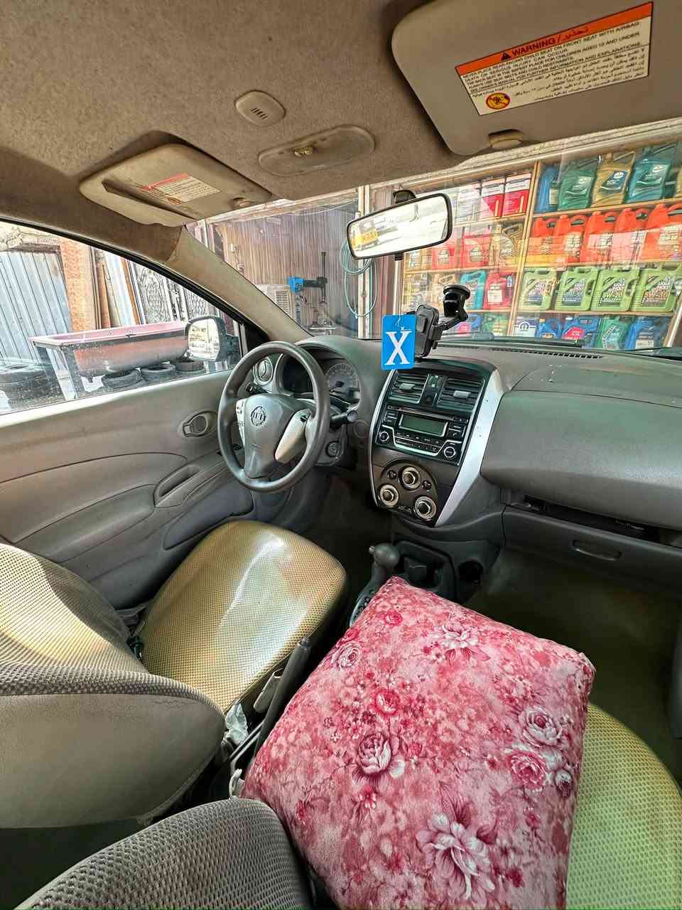 سني هندي موديل 16  بيها صبغ حزام ابيع الموجود واكفل كير ومحرك وتبريد السعر 70 وبي مجال للاستفسار ***********
