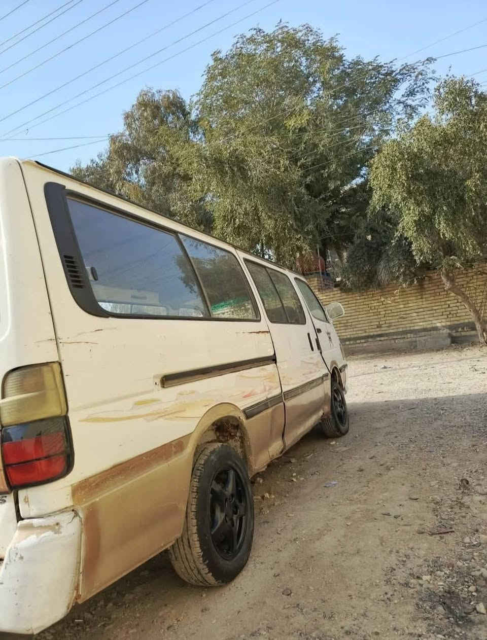 سلام عليكم  جنبي.كريت ويل مديل 2009 سيارة نضيفة حلوة لمحرك بي تبخير  تايرات نضيفة غرفتهة حلوة سيارة مابيهة شي رايدهة اب ١٨ وبيهة مجال لعنوان ديالى شهربان ***********
