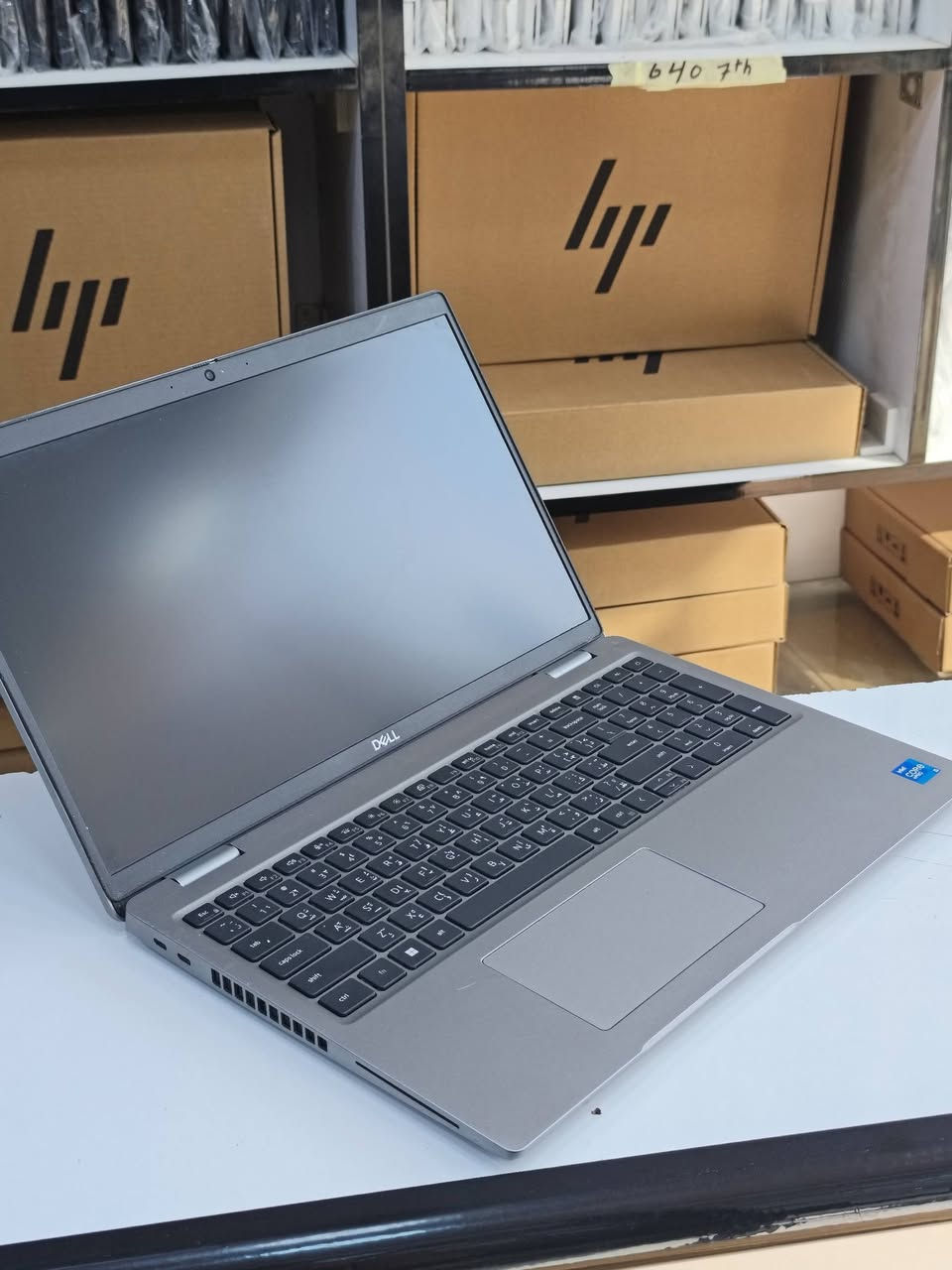 Dell latitude 5520 🔴🔴
المعالج Cor i5 الجيل الحادي عشر (11)
الرام 8 كيكا DDR4 
الهارد 256 كيكا ssd 
حجم الشاشة 15.6 
ضمان 10 ايام استبدال في حال وجود مشكلة
متوفر توصيل لكافة المحافظات 
السعر 370 الف شامل التوصيل 
للتواصل و الطلب خاص او واتساب 
***********
