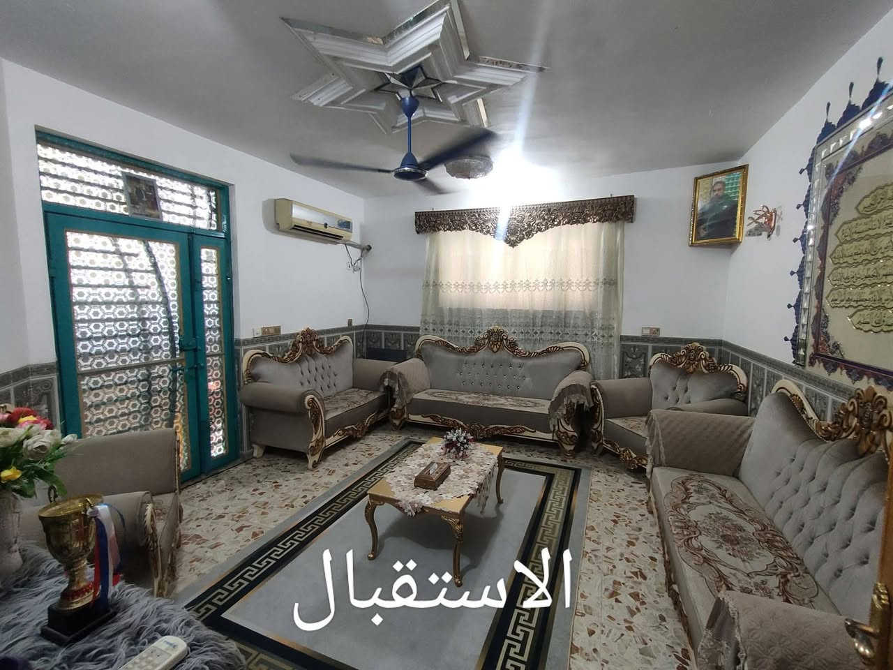 للبيع
بيت للبيع  في كربلاء المقدسه حي الهادي (الجاير) المساحه 100م مربع طابقين يحتوي على ثلاث غرف وصاله ومطبخ واستقبال وصحيات عدد 2  يبعد عن الامام الحسين ع واحد كيلو متر للاستفسار ***********
