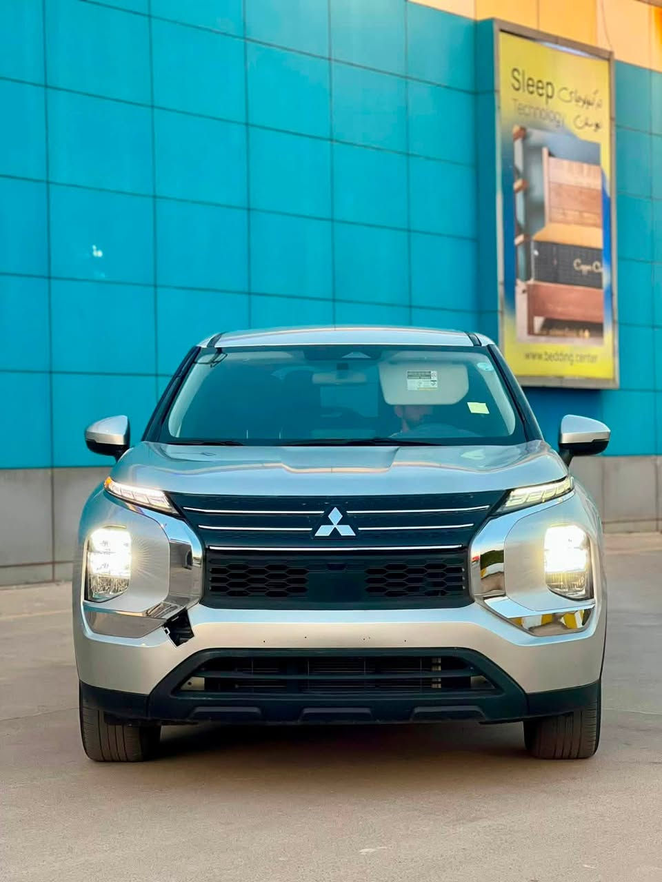 ميتسوبيشي اوتلاندر
*موديل 2024
*محرك 4 سلندر
*ماشية 33 الف 
*حجم المحرك 2500cc
*ضرر 3 قطع صبغ ❌
*ايرباكات سليمة بلادي ✅
*سعر 170 ورقة 💵 بدون رقم ( تترقم شمالي )
*رادار وگئر ومحرك بشرط ✔️
صور الحادث داخل المنشور 

العنوان / اربيل شارع 100 م ( معرض اربيل كارس )🏠
للاتصال/☎️ واتساب / ***********

المواصفات:♻️
*بصمة
*تشغيل عن بعد
*كاميرا وشاشة
*مقاعد 7 💺
*تبريد قطعيتن امامي وخلفي
*مراية اشارة ورادار
*ويل كروم
*تحكمات استيرن
*اضاءات زيون كامل امامي وخلفي
*حساسات امامي خلفي
*رادار مانع تصادم امامي 
*دخول ذكي بصمة 
*كير شفتات خلف الستيرن 
*وضعيات قيادة 6 
*هاند بريك بصمة 
*نظام اوتو هولد 
*نظام مانع الانزلاق
