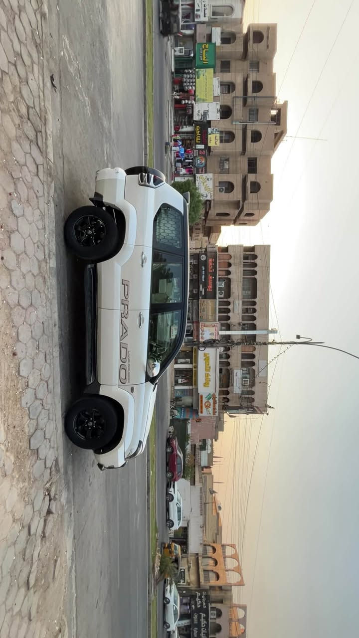 السلام عليكم 
برادو 2007 للبيع 
GX 4v
ماشيه 340 
تبريد ثلج 
حالة السياره ممتازه 
الكير جفته قبل شهر معا ضمان سنه 
السياره مكشره صبغ حاله حال باقي البرادوات ومغلفه 
العنوان بغداد الكرخ 

السعر 123.     ***********

