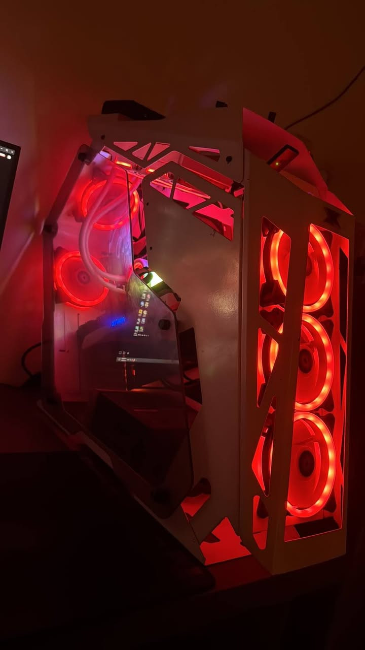 سلام عليكم للبيع تجميعة كاملة للبيع او قطع مو مشكلة
RTX 2070 SUPER ZOTAC 8GB 3FAN
Ryzen 9 3900x 
Ram 32gb (8*4) 3600hz wite Corsair rgb
M.B X570 AORUS ELITE
M.2 Kingston 500GB + HDD 1T 
XIGMATEK Aurora 240 White 
XIGMATEK Case 6 Fan + هب 
PS AORUS AP850GM 850W 
القطع كلها براندات مرتبة والكرت حرارة 75 تحت الضغط 
السعر 950 الف وبيها مجال جدا بسيط للشراي 👍🏻
مكاني البصرة متوفر توصيل *********** واتس
