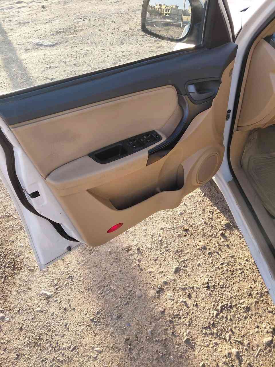 السلام عليكم تيكو ١٤ رقم بغداد مكفولة من الحادث ماشية ٩٥ الف بيها بداية تبخير السعر ٥٨ ورقة  وبيها مجال مكان بغداد الزعفرانية *********** تحياتي للجميع
