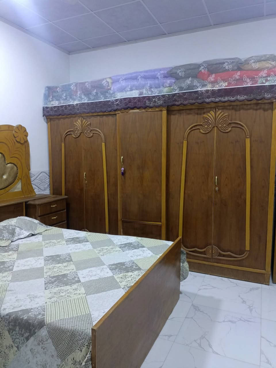 اخشاب عراقي صاج اصلي للبيع للستفسار ***********
