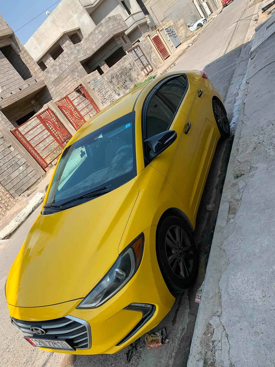النترا 2017 امريكي
الضرار طخه خفيفه بلجاملغ الخلفي 
موصفات نص فول 
منضومه غاز 
منضومه زنول 
محرك او كير بشرط 
طخم تاير 
تبريد ثلج 
ويلكب 
شاشه او كامره 
تحكمات بلستير 
دريف مود 
مانع انزلاق 
3 انضمه قياده 
السعر 122 بيها مجال بسيط 
***********
***********
المكان موصل حي السماح
