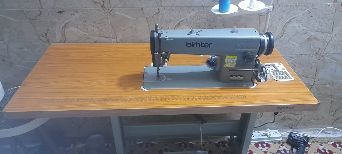 🧵🔥 للبيع مكينة خياطة برذر صناعي 🔥🧵

✨ مكينة Brother صناعي
✅ نظيفة جداً
💯 شغلها ممتاز ومكينة نضيفة
💰 السعر: 150 ألف
🤝 بيه مجال بسيط للجادين

📩 ؤ مراسلة خاص
⚡ اللي يعرف قيمة المكينة يعرف سعرها
***********
