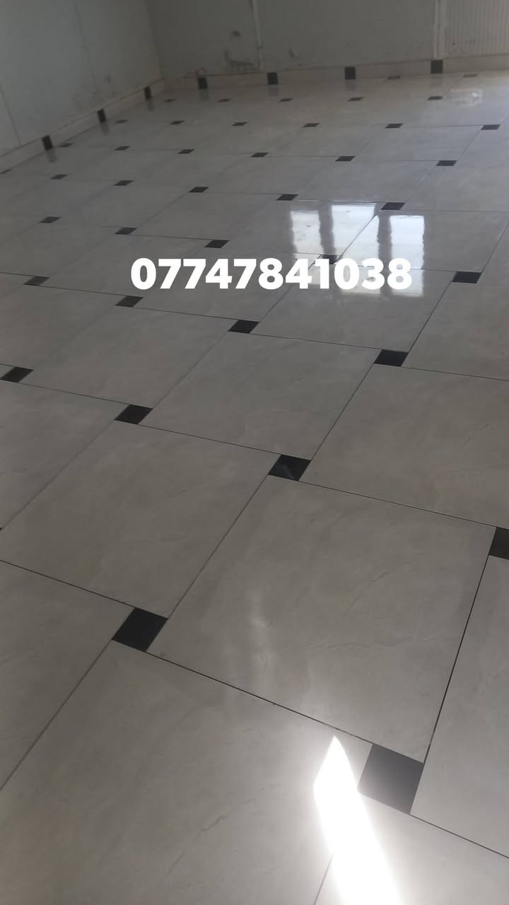 السلام عليكم خلفه مصري سيراميك كاشي مرمر بايات شغل هندسي ليزر تسليم مهندس وبأسعار مناسبه ان شاءالله في خدمتكم للتواصل *********** ابو خديجه المصري

نص مكتوب في الصور:
- ***********