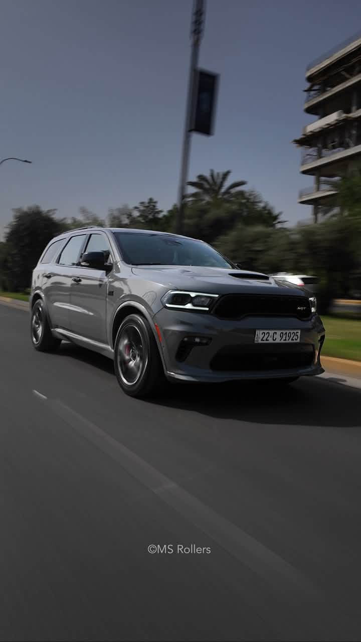 Dodge Durango R/T Plus TOW N’ GO 

فول مواصفات ( فئة خاصة بنسخة ال RT 
الموديل :2023

المحرك : 5700 هيمي 

المسافة المقطوعة :45كيلوفقط 

وارد امريكي كلين تايتل ( جاملغ بارد وموجود السائق )  

المواصفات : 

فتحة سقف ( سلايد ) 

سقف شاموا 

داخل السيارة  كاربون فايبر ( forged carbon ) 

رادار امامي مانع تصادم 

رادار خلفي مانع تصادم 

رادار تحديد المسار + كروز كونترول متكيف مع الشارع 

نقطة عمياء 

بهذه الفئة الراديتر يكون حجمه اكبر من نسخة ال RT العادية يتحمل حرارة و ضغط اكثر 

الدبلات : SRR

ويل 20 + بريكات بريمبو نفس ال SRT 

فتحات البنيد SRt

حساسات امامية + خلفية 

صندوق كهربائي 

مقاعد جلد + كنتارا + تدفئة + تبريد + خزن 

مقاعد خلفية VIP 

نظام الصوت harmon/kardon

تحكم وضعيات القيادة eco + sport + track + Tow + snow 

ستيرن هيتر + شفتات ستيرن 

شحن وايرليس 

وايرليس كار پلي + اندرويد
 
رقم السيارة : اربيل بسمي تحويل مباشر
الرقم الهاتف *********** المكان شهداء البياع و 
السعر 390 بيها مجال بسيط خواتها. معروفه بيش
