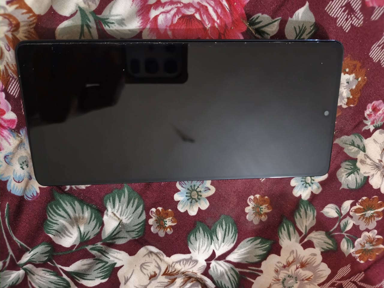 انفنكس طافي بورد عاطل الباقي كله شغال بس بورد  Infinix GT 20 Pro
سعر 130 بي مجال حك الجيه

مكان بغداد مدينه الصدر ***********
