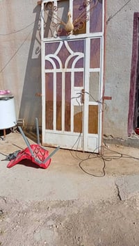 باب • شباك • حي النضال