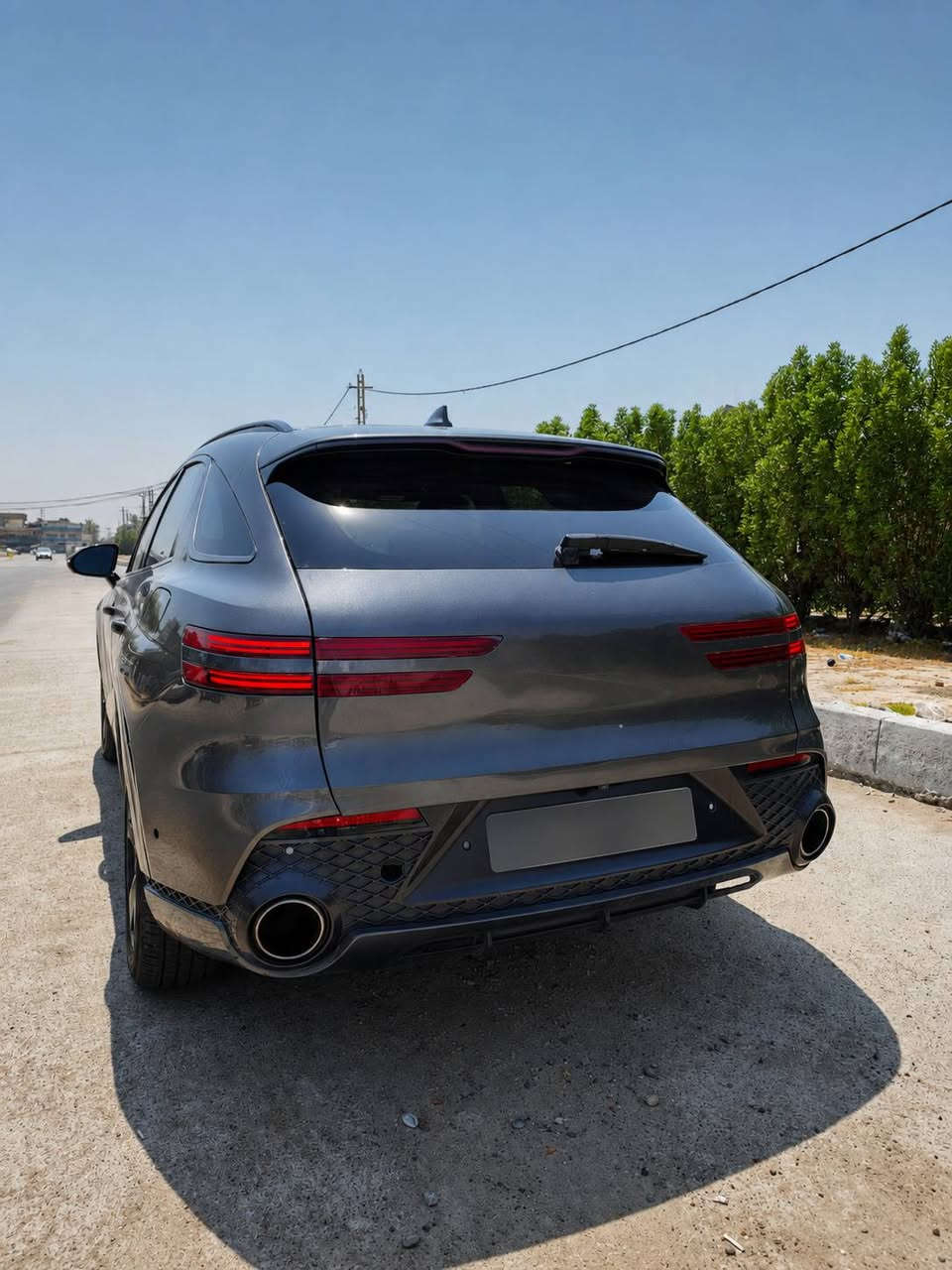 جينسيس  GV70 برستيج 2022 (فول)
 – 6 سلندر 3.500

محرك برغي ما مفتوح كفالة
الممشى: 61.000 ميل 
الداخلية: ماروني
 إيرباكات سليمة 
التقنيات والمساعدة بالقيادة:
كاميرات 360 حساسات أمام/خلف انصدام توقف ذاتي
رادارات (تتقدم وترجع بالريموت) 
ريموت تشغيل/تحكم
تبريد وتدفئة الكشنات
مساج الكراسي
مواصفات “ما تخلص”
االصبغ:
(مجموع 6 قطع صبغ) بدون تبديل 
لا بارد ولا حار كل القطع بلادية
سبب الصبغ: اصفرار بالكشر
انارة داخلية + إنارة إضافية 
سعر جدا مناسب 235 ورقة 
 للاتصال / شراي يتصل: ***********
سيارة ب اسمي رقم جديد دولي تحويل ثاني يوم
