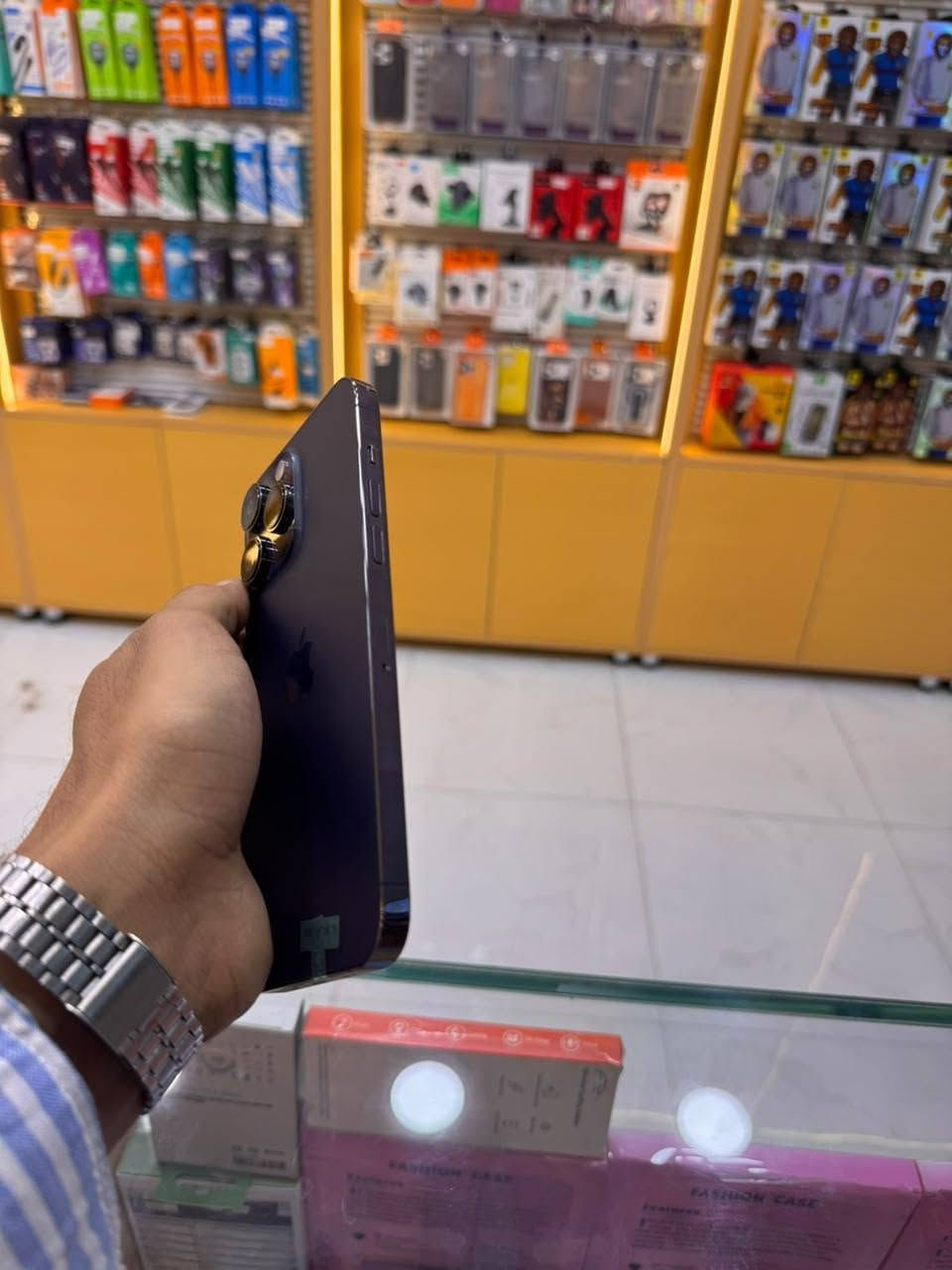 14 promax
 ذاكرة 256
بطارية 88
العنوان البلديات شارع الإطفاء مقابيل سنتر ابو جود
