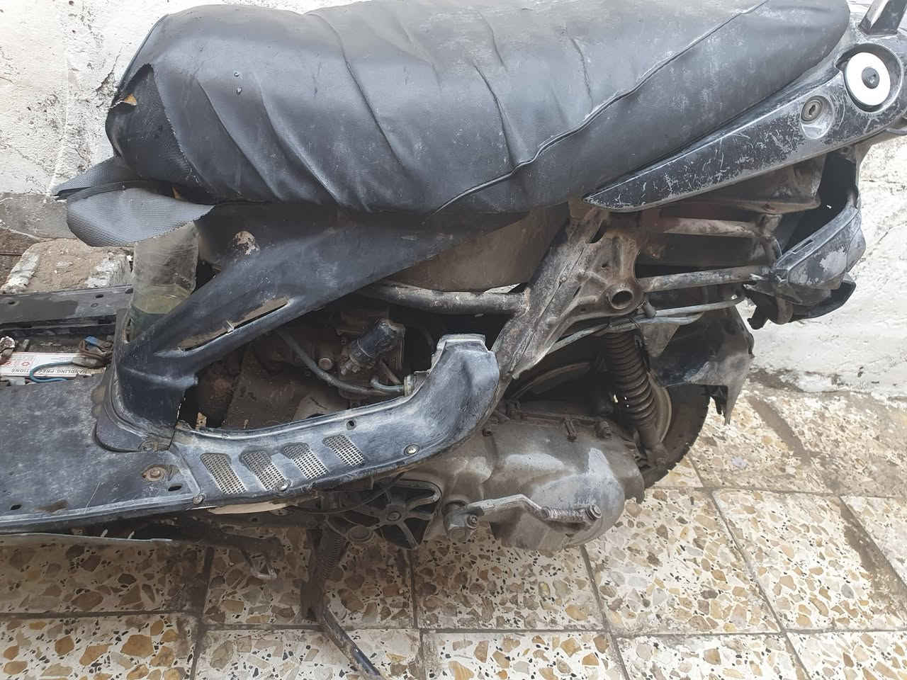 فراشه مثل مشوف ابيع كوم حديد 
كربلاء حي القادسيه قرب البانزين خانه ***********
