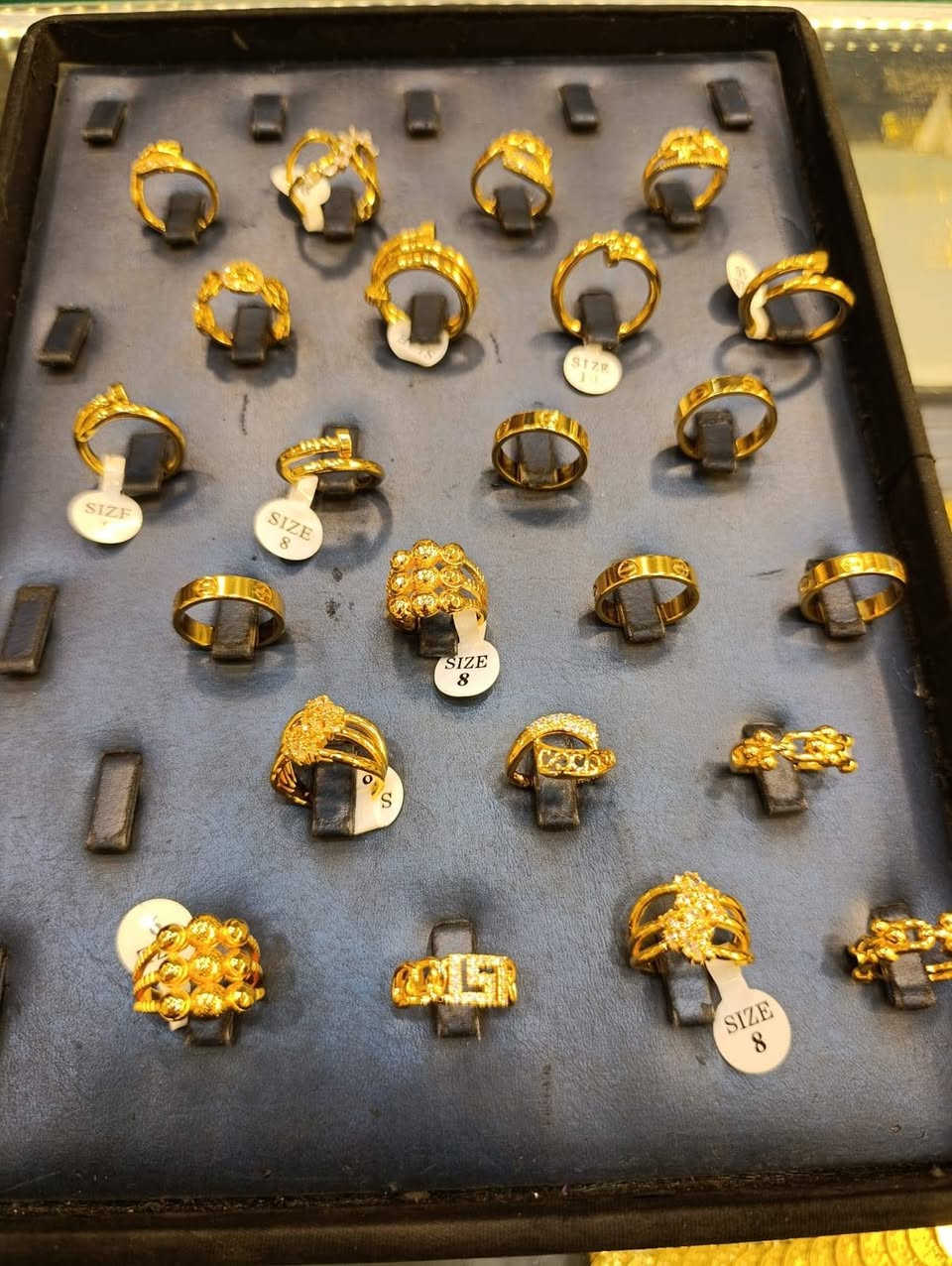 ✨💎 تم بعون الله افتتاح محلنا للإكسسوارات والذهب البرازيلي 💎✨

🔥 ذهب برازيلي – كوالتي ماستر عالي
🛡️ ضمان من سنتين إلى 3 سنوات
✨ موديلات متنوعة وأشكال تناسب جميع الأذواق

💎 متوفر لدينا أفخم أنواع الطخوم:
• طخوم ليرات
• طخوم موناكو
• طخوم قردون وحية
• طخوم تايكر
• طخوم تيفاني
• ويتوفر لدينا العديد من الأنواع والموديلات الأخرى

✨ ومتوفر أيضاً:
💍 محابس
📿 قلادات
✨ أساور بأنواعها
💫 حجول
〰️ ملاوي
📿 قلادات ناعمة وناسكة
💎 موديلات مختلفة ومتنوعة

🚚 التوصيل متوفر حالياً:
📍 الموصل
📍 أربيل

📍 العنوان: أربيل – عينكاوة – شارع المنتزه

💰 الذهب صار غالي… وفرنالكم بضاعة تضاهي الذهب
✨ أناقة وفخامة بسعر مناسب ✨

📞 للاتصال والاستفسار:
*********** 📲 واتساب متوفر
*********** 📲 واتساب متوفر

❤️ نورتونا وشرفونا بزيارتكم ❤️
