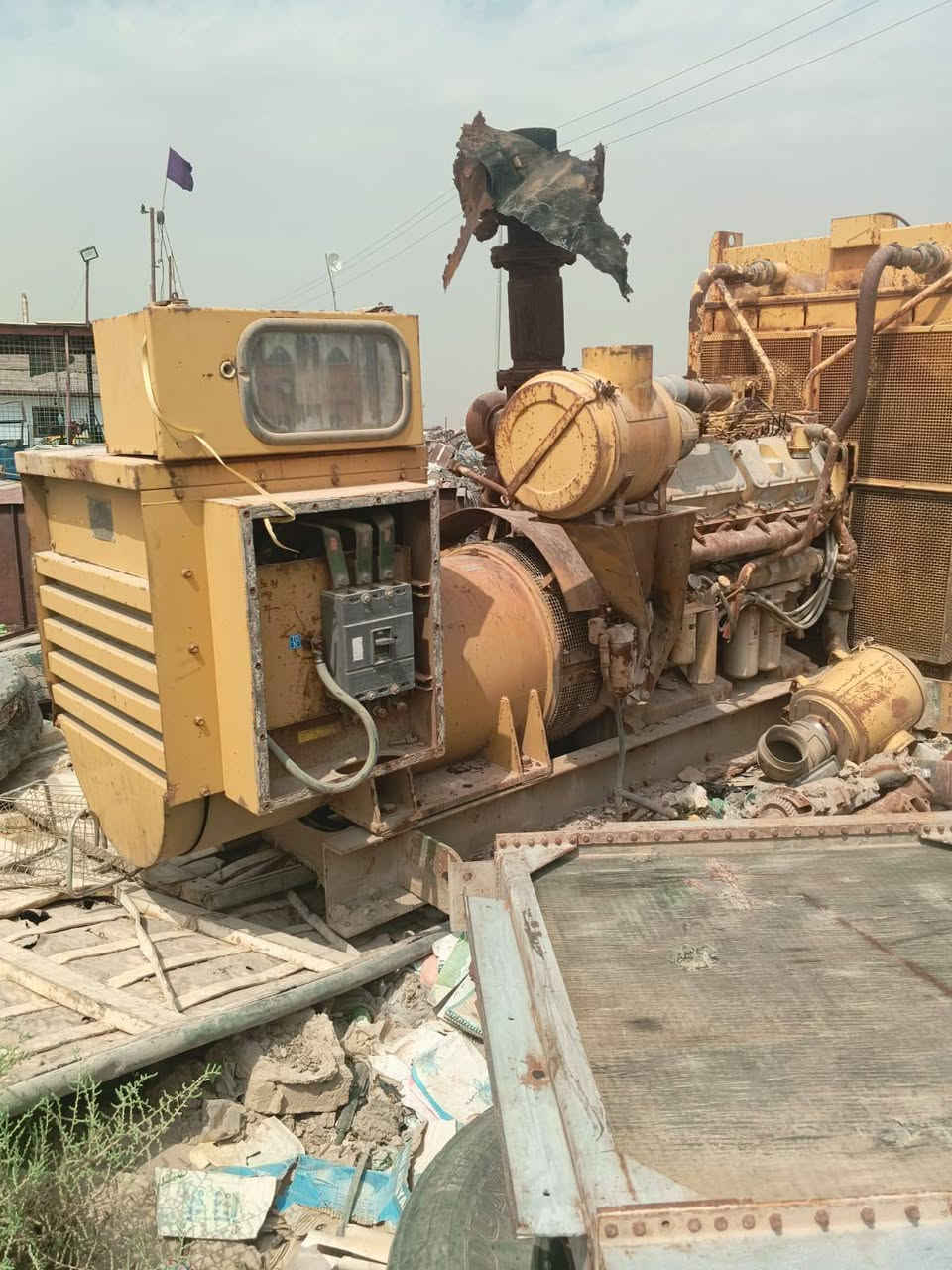 البيع مولده كتر أمريكي محرك بلاد نقص بس سلف وسوبر توليد بلاد 750ك تك بوربرن تريد مولده كامله ابيع تريد توليد هم ابيع راديتر نحاس العنوان بغداد سعر اتصل ودلل 

***********

***********
