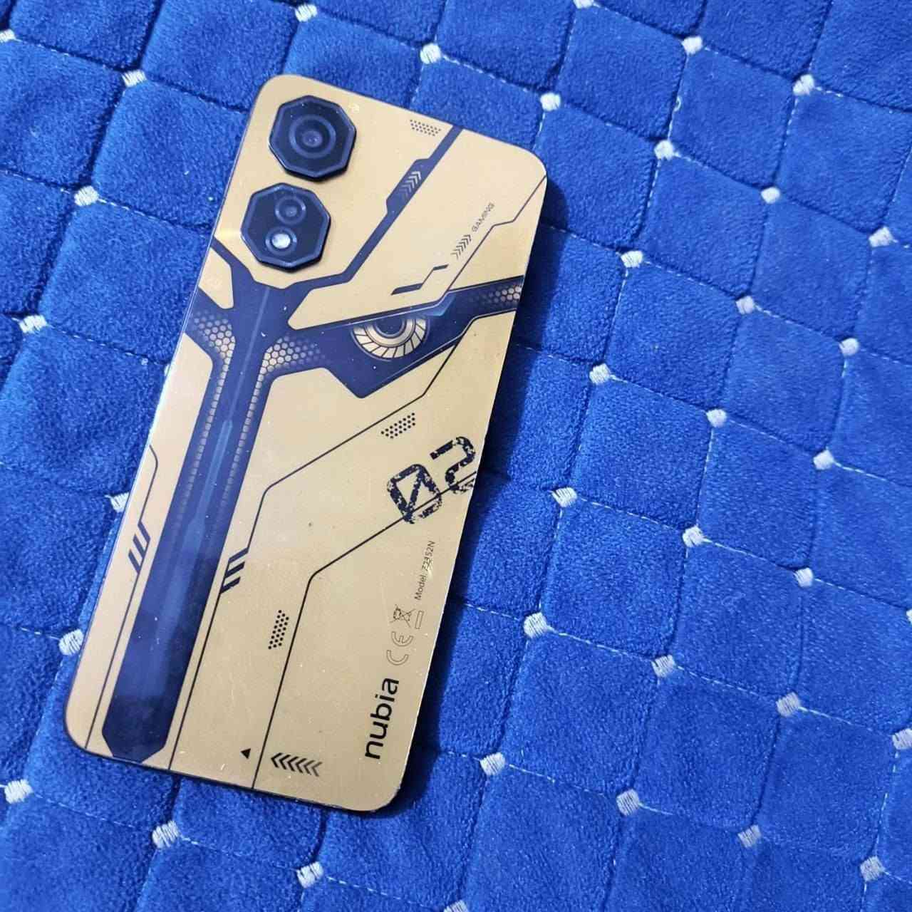 نوبيا Neo 2 • ٢٥٦ • شاشة تفصيخ
