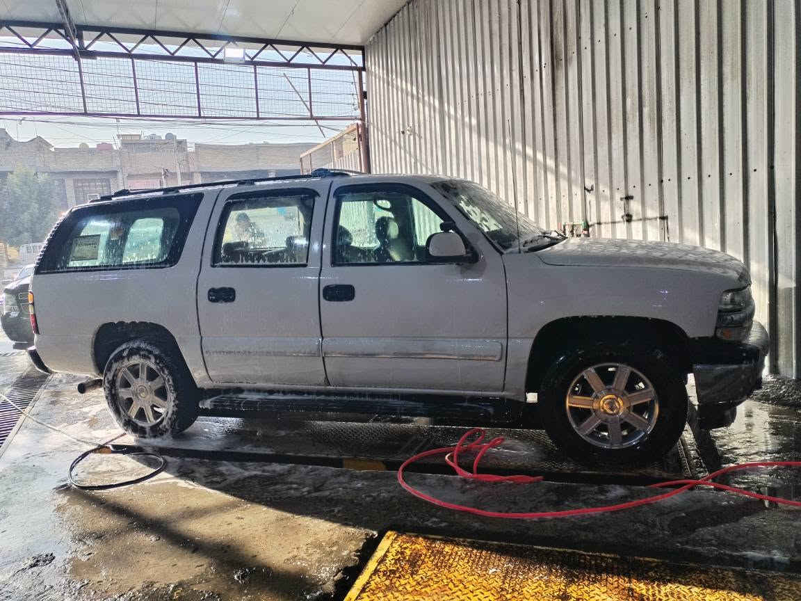 السلام عليكم 
شوفر ليت سوبر بان ٢٠٠١ ٧ راكب خصوصي رقم اديالى  السياره جاهزه والحمدلله تبريد شغال كهربائيات شغاله منضومت تبريد جديده تايرات جيده كير مكينه خير من الله شاشه حجم كبير كامره خلفيه لونه الاصلي ماروني مصبوغه بيضه لئجل الخط بيه باب السايق امبدل ابسمي  اترايك وين بيه بعض الملاحظات متريد  سعره ١٠٠ اذامراوس حسب  القناعه  مكاني بغداد *********** عندي واتس اب بغداد, العراق

نص مكتوب في الصور:
- MI 11 ULTRA