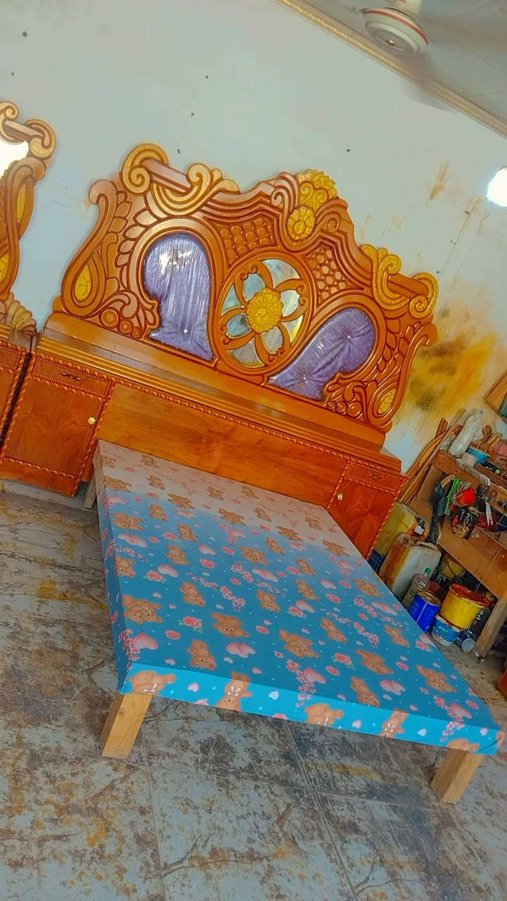غرفة اخشاب • مستعملة • شهربان