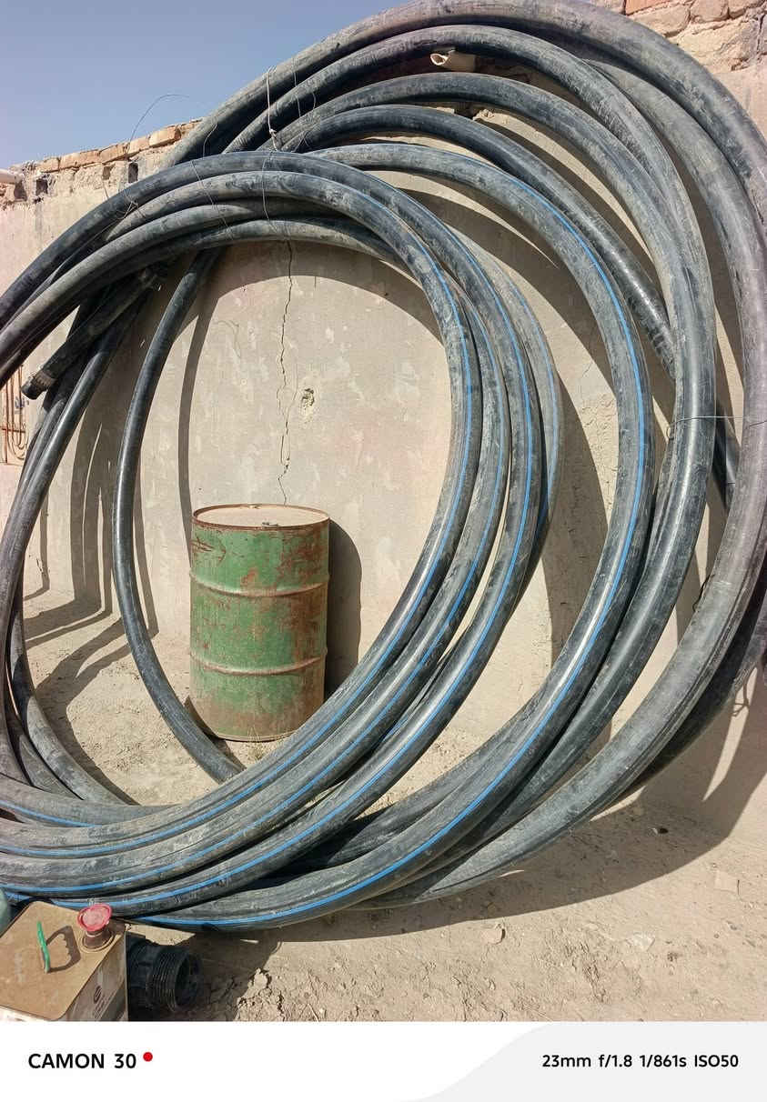 صونده البيع أم تلاثه. آنج. طوله 100متر السعر 250 وبيه مجال جديده مستعمله شي قليل ***********
