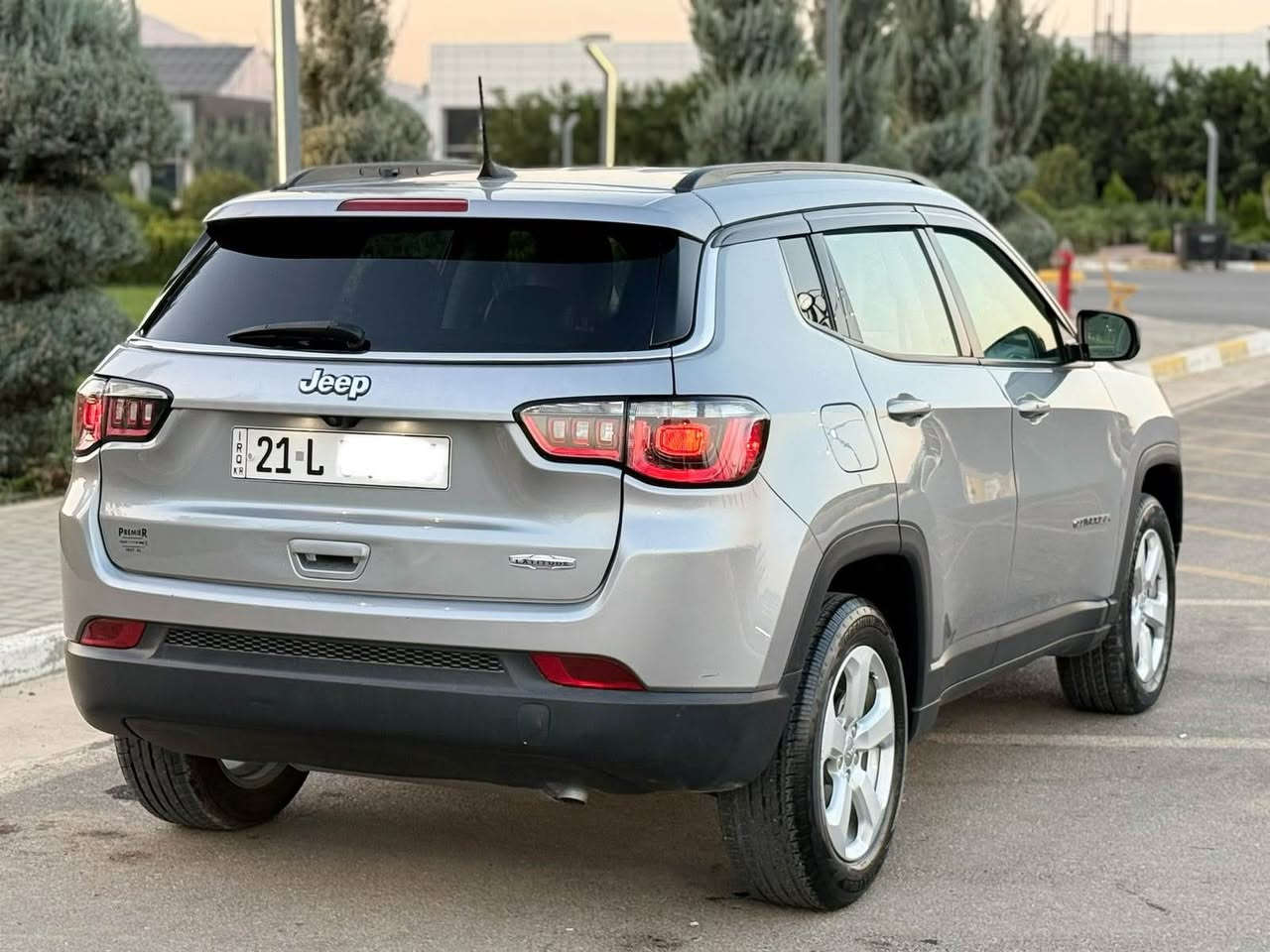 jeep  compass  
موديل ٢٠٢١
بونيتو چةمةلةغي سةكني بوياخة
ئيرباكي سيستةمة
مةكينةي مةرغوبة ٢.٤ بي توربوية
رةقةمو سةنةوي تازةية
٤ تايةي تازةية
گێڕو مەکینەو تەبریدو تە قەو رەقەی بە شەرت
ناو سپیە
کوشن جلدە
شاشاو کامیرایە 
بەسمە
شەغال
بریکی دوگمەیە
اوتو ستارتو ستوپو
سعري ١١٩$
سةيارةكة لةسليمانية
📞 ***********
********************************
جيب كومپاس
موديل ٢٠٢١
بنيت جاملغ سكن مصبوغ بدون داخل
ايرباك سيستم
محرك مرغوب ٤ سلندر ٢.٤ بدون تيربو
رقمو سنوي جديدة
٤ تاير ويل جديدة
گير محرك تبريد حدادية بشرت 
داخل  ابيظ
كشن جلد
شاشة كاميرا
بصمة
شغال
سايد بريك دگمة
اوتو (ستارت+ستوپ)
تحكمات ستيرن
مكان سيارة سليمانية
سعر ١١٩$
📞 *********** السليمانية, العراق
