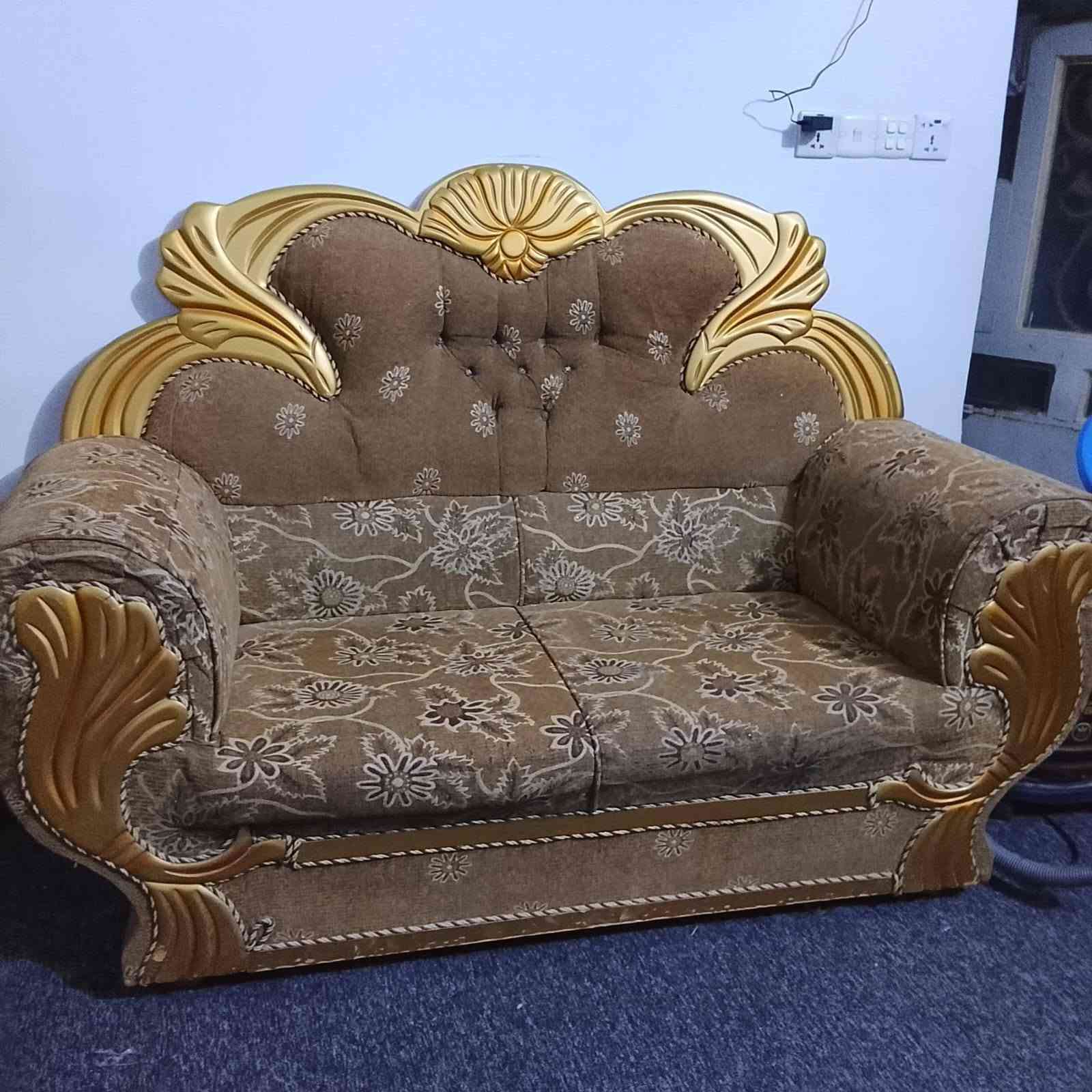 كنب • جديد • للبيع