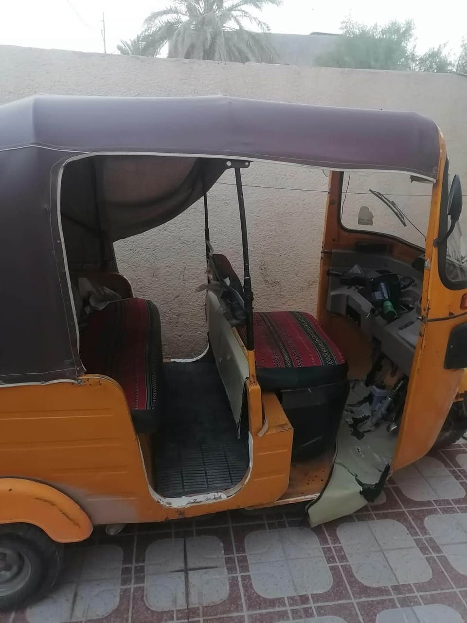 تكتك 2019نضيفه وكاعده كلشي مابيها كله كامل 
مكانها ديالى الخالص سعرها 6100
بيها مجال بسيط 

***********
