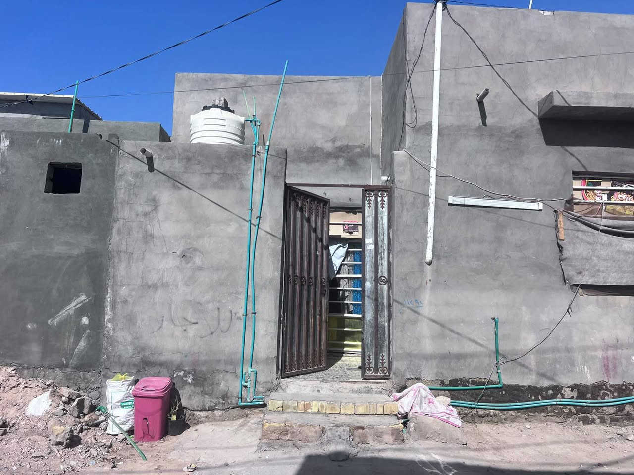 بيت للبيع • شارع المطار القديم • غرفتين