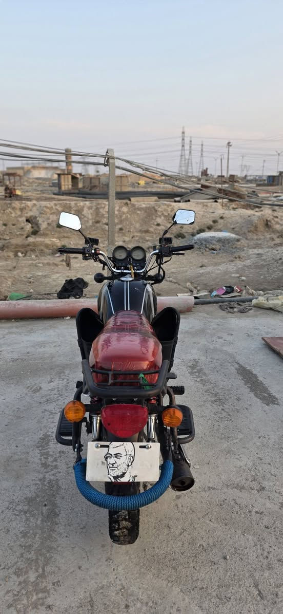 سلام عليكم دايوان 2023
مكينه 200 
الدراجه متعوب عليها من بلاجكتورات من دهن احسن نوعيه ونضيفه 
اوراق سكنر 
١٣٥٠ وبيها مجال بسيط 
المكان بغداد نهراون 
الرقم /***********

