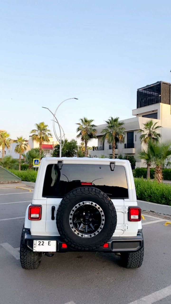Jeep Ranglar (SAHARA) 2023
جیب ڕانگلر فوول مواسەفات ٦ پستن کوشین چلد ناو سۆر سوکان ڤۆڵیۆم شاشە گەورە گێڕ تۆماتیك و عادی دەبڵ ئەکسل ٢٧ میل ڕۆیشتییە
سەیارەکە یەک بستی تعدیلە بێ ژۆرێ بێ إڕباگ
گێڕ و مەکینە بە شەرت
بە ناوی خۆمە هەموو شتی نووێیە
*********** أربيل, العراق

