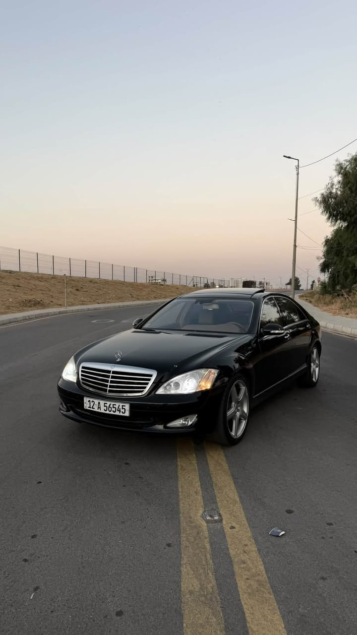 Mercedes Benz S500 لارج vip

‎اخوان السيارة استلام شركة مارسيدس ابو ظبي

انا المالك الثاني للسيارة ومخزنة عندي
ممشاها 85,000km 
........................................

‎‏‎سياره فول مواصفات 

‎(فقط بيها باب خلف السائق مبدل واماكن تكحيل بسيطه)

موديل: 2008

‎المواصفات:

‎ ابواب شفط

‎ كاميرة خلفية 

‎حساسات امامي و خلفي 

‎صندوق كهرباء شفط 

‎باب لارج (رئاسي)

‎بردات (5)

‎ناظور ليلي 

‎ بانوراما

‎بريك بصمه

‎رادارت امامي جوانب 

‎کشنات تدفئة وتبريد و خزن 
 
‎4 كشنات كهرباء 

‎5 ابواب بصمه

‎سي دي جنجر ٦ اقراص و ديفيدي

‎ ويل و تایرات اصلي

‎مكينة (. 8 سلندر المرغوب)

‎كشنات دينمك (متحركة)

‎تحديد سرعة و لمت سرعة

‎ لايتات زينون  بك لايت ليد

‎لايتات دوارة تتحرك مع السيارة عند استدارته 

‎دبلات كهربائي حسب رغبه تريد سيارة عالية و ناصيه 

‎حزام سلامة (سحب) اوتوماتيكي

‎و بعد كثيير من المواصفات المامذكورة.

‎‏رقم نينوى و سنويه جديدة بأسمي 

مكاني الموصل الايسر حي الرفاق  __   
***********
