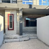 دار للايجار • بيت للايجار • ايجار بيت • حي الوحدة • ٣٠٠ متر • غرفتين ن...